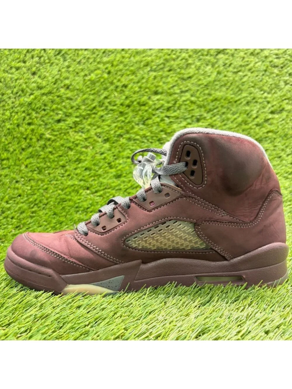 Nike Air Jordan 5 Retro SE Boys Size 6.5Y Burgundy Basketball Shoes Sneakers